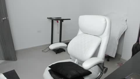 Zulma Yisset online show from November 11, 3:24 am