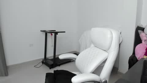 Zulma Yisset online show from November 10, 3:23 am