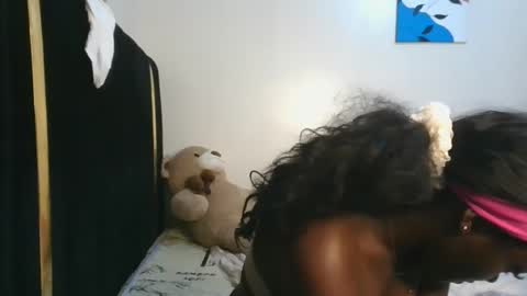 lia online show from February 23, 1:06 am