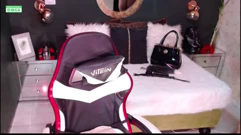 Welcome Im VICTORIA  Your love is my passion activate my love and moaning with your tips and enjoy with me online show from March 15, 1:51 am