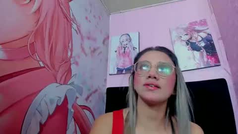 Snapshot of starlettays chatting on October 1, 5:56 am StarletTays online show from October 1, 5:56 am