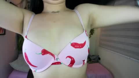 Snapshot of starlie_ chatting on October 24, 1:01 am Alisson  online show from October 24, 1:01 am