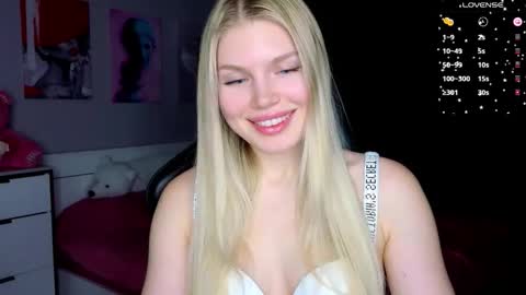 Caroline online show from February 4, 2:20 pm