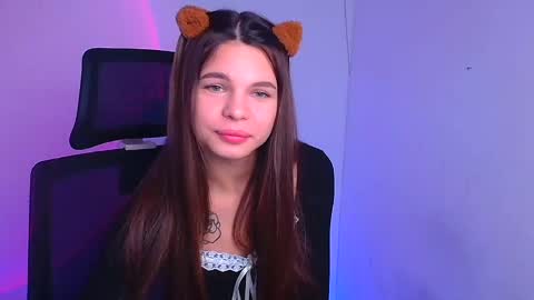 Snapshot of stasy_milk chatting on December 6, 12:38 pm Stasy online show from December 6, 12:38 pm