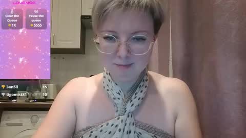 Snapshot of stasya_07 chatting on December 13, 9:51 pm Stasya online show from December 13, 9:51 pm