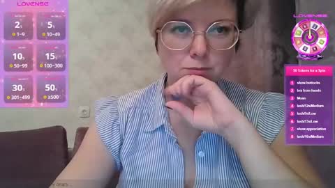 Snapshot of stasya_07 chatting on December 4, 2:37 pm Stasya online show from December 4, 2:37 pm
