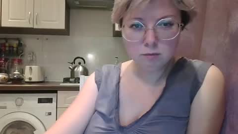 Snapshot of stasya_07 chatting on December 8, 8:15 pm Stasya online show from December 8, 8:15 pm