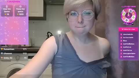 Snapshot of stasya_07 chatting on December 3, 10:29 pm Stasya online show from December 3, 10:29 pm
