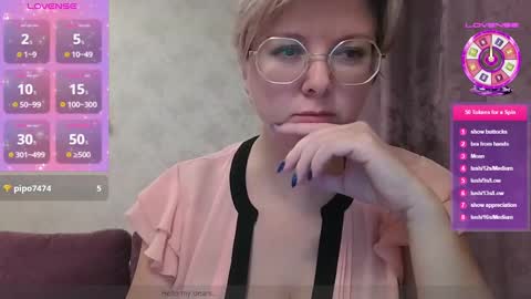 Snapshot of stasya_07 chatting on December 5, 6:32 am Stasya online show from December 5, 6:32 am