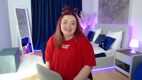 stasynickols online show from February 4, 9:31 pm