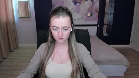 Snapshot of stasystew chatting on September 24, 8:02 am StasyStew online show from September 24, 8:02 am