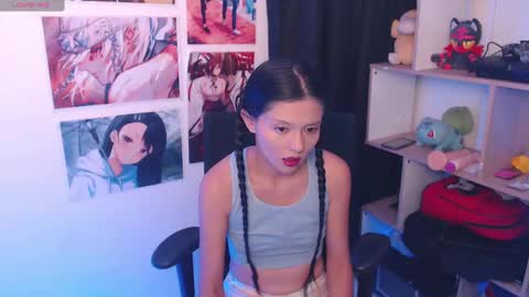 stefany lovers online show from February 18, 7:10 pm