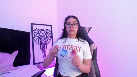 Stefanny lopez online show from November 4, 11:59 am