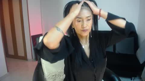 Steffy online show from December 6, 11:46 pm