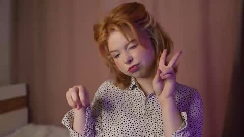 Stella online show from September 20, 7:50 am