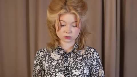 Stella online show from October 7, 12:37 am