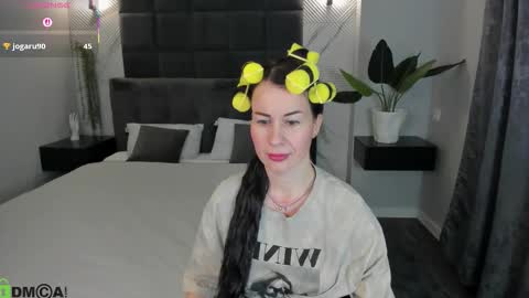 stella online show from November 5, 1:55 am