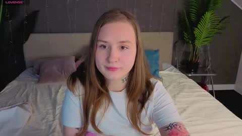 Stella online show from March 9, 9:23 am