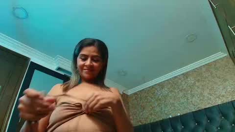 Snapshot of stella_xue chatting on September 22, 10:08 pm Estella online show from September 22, 10:08 pm