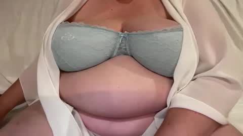 stellaaltamarea online show from October 15, 10:23 pm