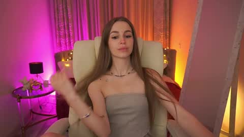 stellahoneywell online show from May 3, 8:12 pm