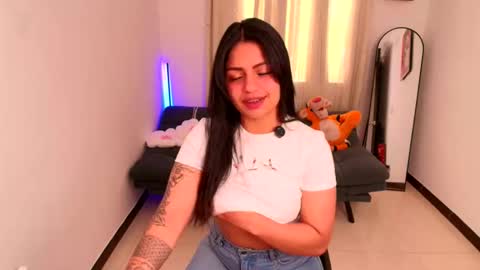 sara  instagram sariishalove online show from February 23, 5:12 pm