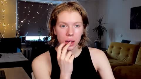 S T E L L A online show from February 19, 12:55 pm