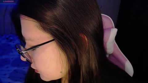 Emma online show from December 23, 3:55 pm