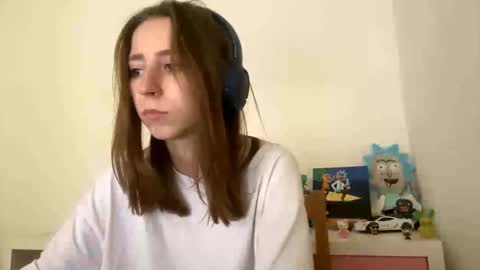 Emilia online show from October 18, 9:23 am