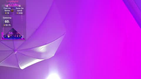 Snapshot of stephania_diamond chatting on February 4, 2:17 am online show from February 4, 2:17 am