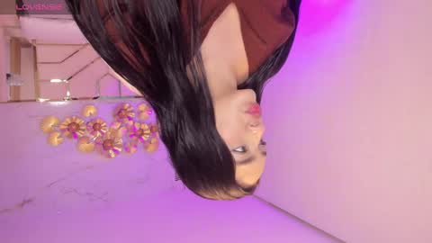 Snapshot of stephania_diamond chatting on March 4, 2:06 am online show from March 4, 2:06 am