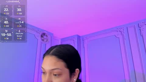 Snapshot of stephania_diamond chatting on January 23, 2:44 am online show from January 23, 2:44 am