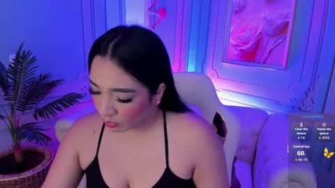 Snapshot of stephania_diamond chatting on October 16, 2:47 am online show from October 16, 2:47 am