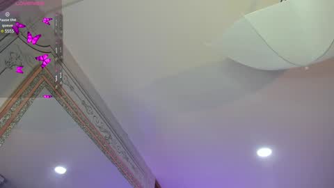 Snapshot of stephania_diamond chatting on February 9, 2:06 am online show from February 9, 2:06 am