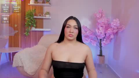 Snapshot of stephania_diamond chatting on September 16, 2:52 am online show from September 16, 2:52 am