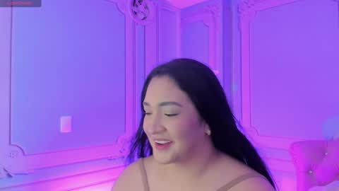 Snapshot of stephania_diamond chatting on December 27, 2:25 am online show from December 27, 2:25 am