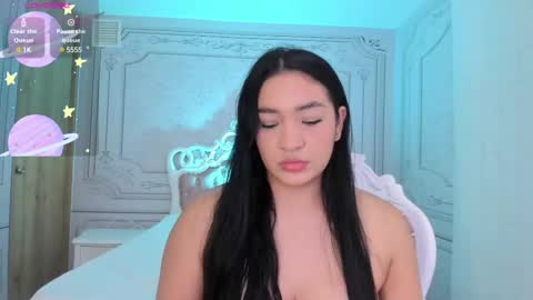 Snapshot of stephania_diamond chatting on February 22, 2:39 am online show from February 22, 2:39 am