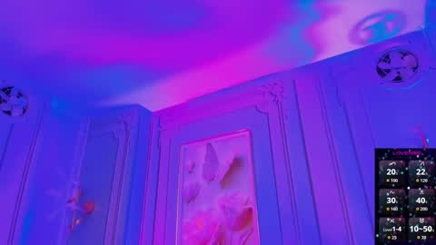 Snapshot of stephania_diamond chatting on November 2, 2:15 am online show from November 2, 2:15 am