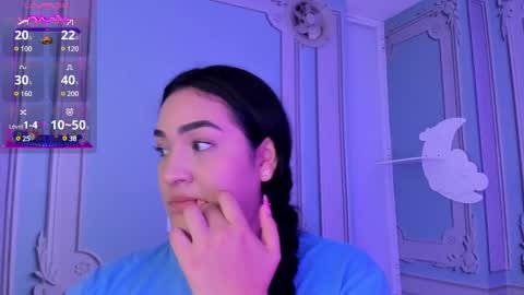 Snapshot of stephania_diamond chatting on February 2, 9:51 am online show from February 2, 9:51 am