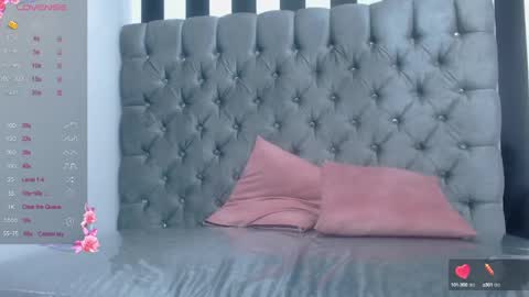 Stephania online show from January 11, 2:04 pm