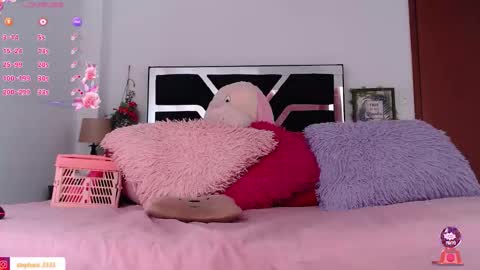    IG  stephani 3333 online show from October 2, 7:41 pm