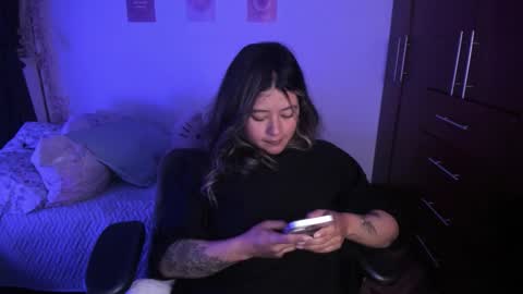 Stephanie  online show from November 2, 2:15 am