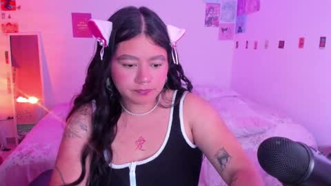 Stephanie  online show from January 11, 5:10 am