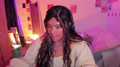 Stephanie  online show from February 5, 1:04 am