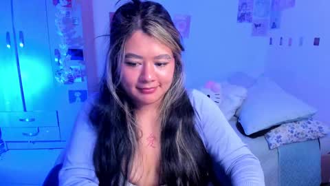 Stephanie  online show from March 5, 12:59 am