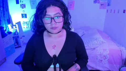 Stephanie  online show from December 27, 2:14 am