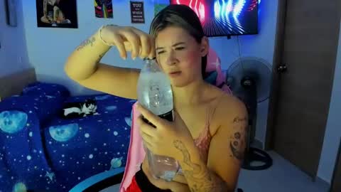 Stephany  independient model  online show from January 20, 12:04 am