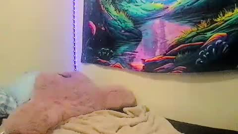 stephielynnnnn online show from June 15, 5:13 pm