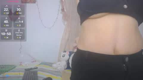Snapshot of stepmom_slut_50_ chatting on December 19, 10:21 pm Angie mature online show from December 19, 10:21 pm