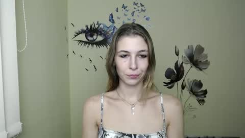 Amalia online show from December 3, 1:10 pm